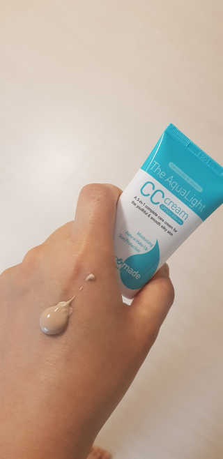마더메이드 더 아쿠아라이트 CC크림 SPF50+ PA+++ — 4.5점을 준 리뷰어가 2019년 4월 올린 사용 사진