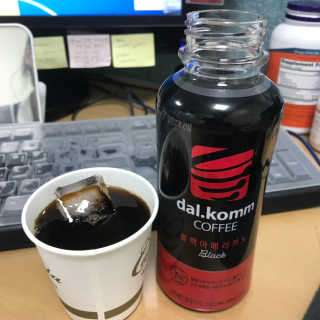 [빙그레] 달콤커피 콜라보 디카페인, 블랙 아메리카노 — 5점을 준 리뷰어가 2019년 1월 올린 사용 사진