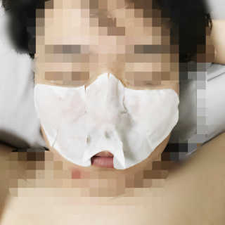 23years old 에어레이닉 포어 마스크 — 5점을 준 리뷰어가 2018년 5월 올린 사용 사진