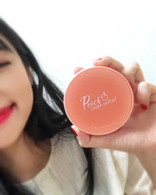 [블랙루즈] 피치 커버 벨벳 쿠션 2종 중 택1 — 5점을 준 리뷰어가 2019년 10월 올린 사용 사진
