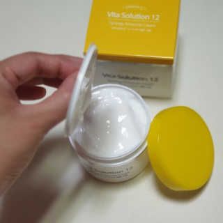 지고트 비타솔루션12 시너지 앰플 크림 100ml — 3점을 준 리뷰어가 2019년 7월 올린 사용 사진