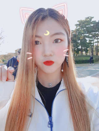 [블랙루즈] 에어 핏 벨벳틴트 시즌1 7종 중 택1+랜덤1 — 4.83점을 준 리뷰어가 2018년 11월 올린 사용 사진