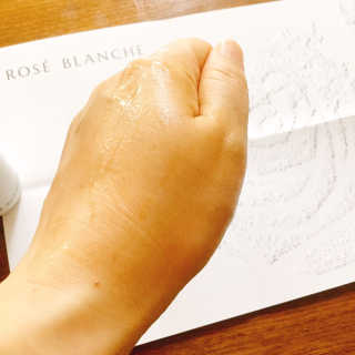 ROSE BLANCHE 로제블랑쉐 인텐시브 수딩 세럼 — 4.5점을 준 리뷰어가 2019년 7월 올린 사용 사진