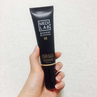 데이셀코스메틱 메디 랩 블랙로즈 블로썸 비비 50g — 3.83점을 준 리뷰어가 2017년 7월 올린 사용 사진