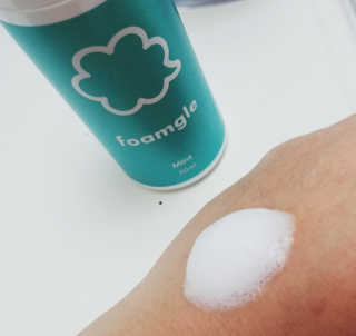 폼글 I foamgle [폼글] 거품가글 50ml 3종 - 민트, 라벤더, 라즈베리 — 5점을 준 리뷰어가 2019년 11월 올린 사용 사진