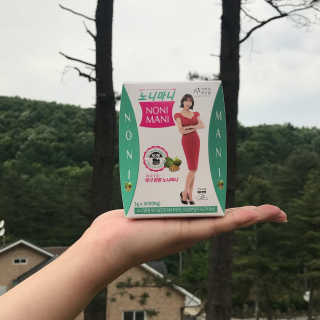 정찬우 꽐라만시 [띵보몰]건강환 습관 노니마니 스틱 1Box — 5점을 준 리뷰어가 2019년 5월 올린 사용 사진