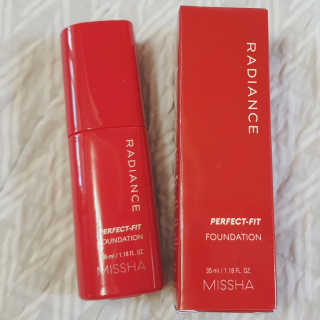 미샤 래디언스 퍼펙트핏 파운데이션 SPF30 PA++ — 5점을 준 리뷰어가 2020년 3월 올린 사용 사진