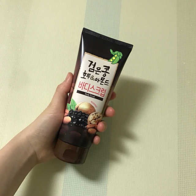 검은콩 호두 아몬드 바디스크럽 리뷰 사진