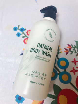 (주)에네스티 내추럴 촉촉  오트밀 바디워시 500ml — 4.5점을 준 리뷰어가 2019년 8월 올린 사용 사진