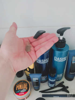 다슈코리아 다슈 데일리 단백질 한방 두피 골드 샴푸 500ml — 5점을 준 리뷰어가 2020년 3월 올린 사용 사진