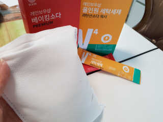 레인보우샵 올인원세탁세제,베이킹소다 스틱포6개입+세탁조클리너 — 4점을 준 리뷰어가 2018년 4월 올린 사용 사진