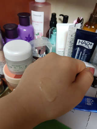 블랑벨 스피루리나 에메랄드 에센스 — 5점을 준 리뷰어가 2018년 3월 올린 사용 사진