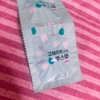 솔테라피 씹는 고체치약 투스탭 스파클레몬 6정 x 5박스 — 5점을 준 리뷰어가 2019년 6월 올린 사용 사진