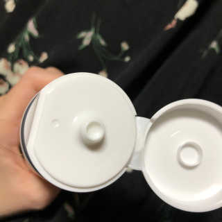 (주)에네스티 에네스티 수안수 실크스킨 풋크림 1+1 — 5점을 준 리뷰어가 2019년 12월 올린 사용 사진