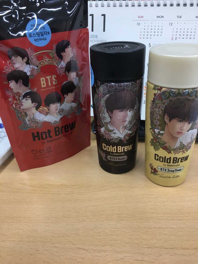콜드브루, 핫브루 BTS 일러스트 리뷰 사진