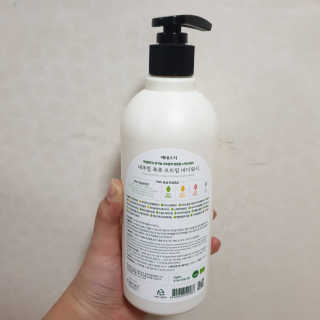 (주)에네스티 내추럴 촉촉  오트밀 바디워시 500ml — 5점을 준 리뷰어가 2019년 12월 올린 사용 사진