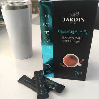 (주)쟈뎅 쟈뎅 에스프레소 스틱 아메리카노 블랙 — 5점을 준 리뷰어가 2018년 10월 올린 사용 사진
