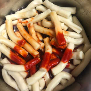 추억의 국민학교 떡볶이 시그니처국떡 + 추억의국떡 3종 — 5점을 준 리뷰어가 2019년 6월 올린 사용 사진