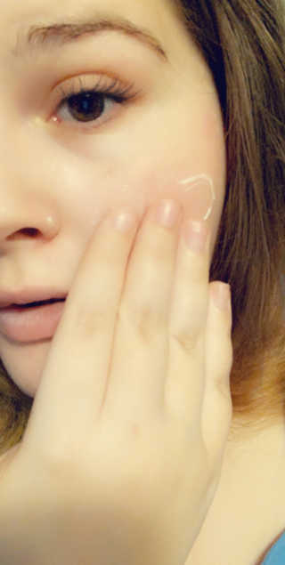 아토팜 모이스춰 라이징 스킨 리바이탈 라이징 콤플렉스 — 5점을 준 리뷰어가 2019년 2월 올린 사용 사진