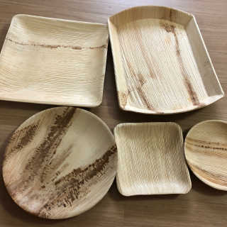 본플라 친환경 야자나무잎 접시 — 5점을 준 리뷰어가 2018년 8월 올린 사용 사진
