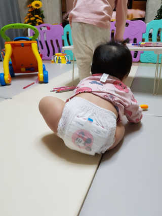 보솜이 베이비케어 팬티형 기저귀 — 4점을 준 리뷰어가 2019년 3월 올린 사용 사진
