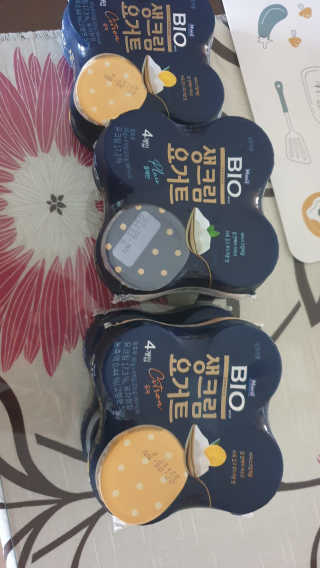 [매일 바이오] 생크림요거트 플레인 12개 + 유자 12개 — 5점을 준 리뷰어가 2019년 6월 올린 사용 사진