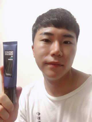 다슈코리아 다슈 맨즈 톤 업 비비로션 40ml — 4.33점을 준 리뷰어가 2018년 8월 올린 사용 사진