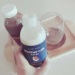 식사대용 아몬드밀크 어나더밀크 500ml X 2병 — 4.33점을 준 리뷰어가 2018년 10월 올린 사용 사진