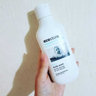 엘루스벤 에코스토어_베이비 바디워시_200ML — 5점을 준 리뷰어가 2017년 6월 올린 사용 사진