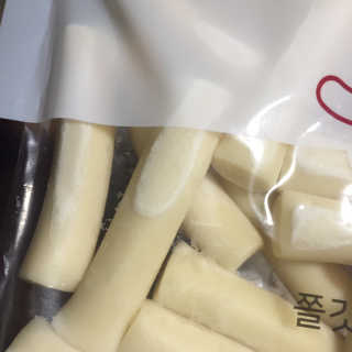 두번째 국떡 국가대표 떡볶이 1팩 + 영미칩 2봉 증정 — 5점을 준 리뷰어가 2019년 2월 올린 사용 사진