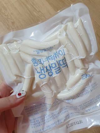 [홍코너떡볶이]옛날떡볶이 인기맛 4팩세트 — 5점을 준 리뷰어가 2019년 12월 올린 사용 사진