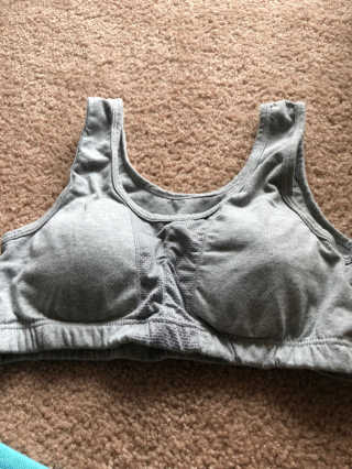 크리비아 Clivia Padded Yoga Sports Bra — 5점을 준 리뷰어가 2018년 6월 올린 사용 사진