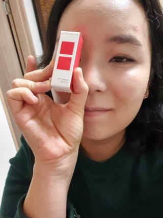 스톤브릭 라커틴트 립스틱스 — 4점을 준 리뷰어가 2019년 9월 올린 사용 사진