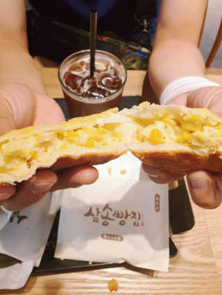 삼송빵집 부천점 [삼송빵집 부천역사점]삼송빵집 특별세트 — 5점을 준 리뷰어가 2019년 7월 올린 사용 사진