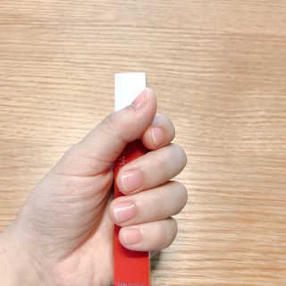 [에르나인 네일룩] 탑코트가 필요없는 젤네일스티커 — 5점을 준 리뷰어가 2018년 7월 올린 사용 사진