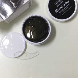 푸츄푸츄 Real repair skin cell premium patch — 3.83점을 준 리뷰어가 2018년 10월 올린 사용 사진