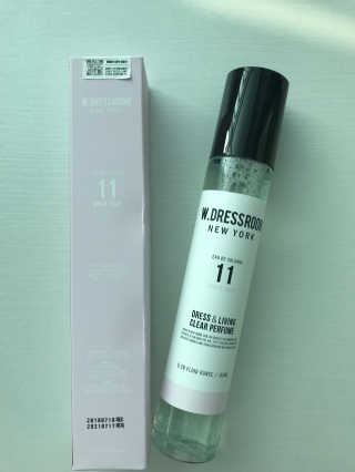 더블유드레스룸 신규향 드레스퍼퓸150ml — 4.33점을 준 리뷰어가 2018년 8월 올린 사용 사진