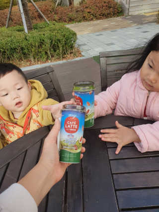 마이카페라떼 말차 아몬드브리즈 7개입 — 5점을 준 리뷰어가 2019년 11월 올린 사용 사진