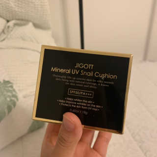 지고트 미네랄 UV 스네일 쿠션 리필포함 — 4.5점을 준 리뷰어가 2019년 8월 올린 사용 사진