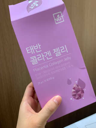네츄럴굿띵스 태반 콜라겐 젤리 15포 — 3.5점을 준 리뷰어가 2019년 7월 올린 사용 사진
