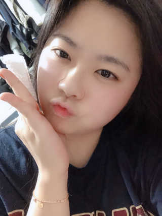 AHC 에이 에이치 씨 미니멀 10 워터리 에센스 — 5점을 준 리뷰어가 2018년 11월 올린 사용 사진