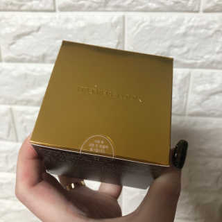 프리미어룩 실크 리프팅 아이 앤 넥 크림 — 5점을 준 리뷰어가 2019년 11월 올린 사용 사진