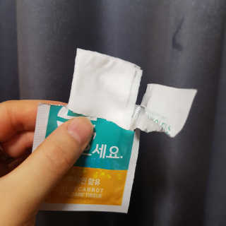 블루캐롯 닦는 루테인, 아이케어 티슈 20P — 4점을 준 리뷰어가 2019년 11월 올린 사용 사진