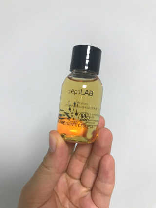 세포랩 바이오제닉 에센스 30ml 특별팩 — 4.5점을 준 리뷰어가 2018년 5월 올린 사용 사진