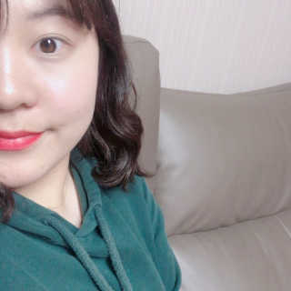 라로슈포제 유비데아 XL 톤업 라이트 크림 — 3.83점을 준 리뷰어가 2018년 3월 올린 사용 사진