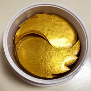 푸츄푸츄 Real repair skin cell premium patch — 4.67점을 준 리뷰어가 2018년 11월 올린 사용 사진