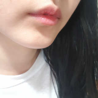 테라다이아 립 메이트 오일 — 4.17점을 준 리뷰어가 2018년 6월 올린 사용 사진