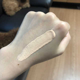 JM솔루션 물광 커버 파운데이션 럭셔리 — 4.5점을 준 리뷰어가 2018년 12월 올린 사용 사진