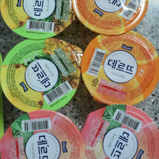 데르뜨 떠먹는 과일 3종, 짜먹는 과일 2종 총 10개 체험 — 5점을 준 리뷰어가 2020년 3월 올린 사용 사진