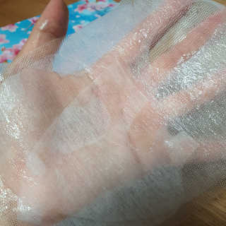 쥬시줄리 체리블라썸 젤리겔 마스크 — 5점을 준 리뷰어가 2020년 4월 올린 사용 사진